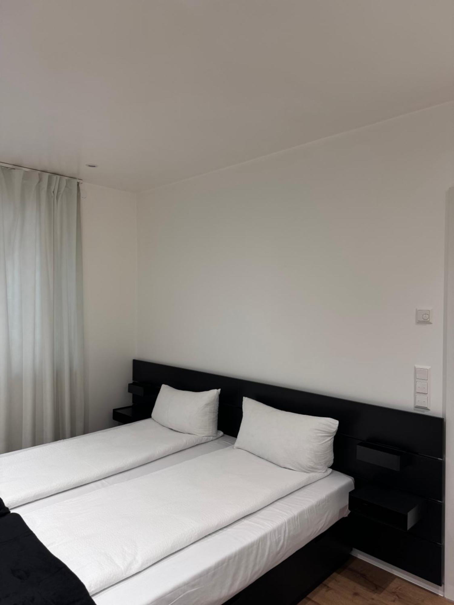 Stylisches City-Apartment ไฮล์บรอนน์ ภายนอก รูปภาพ